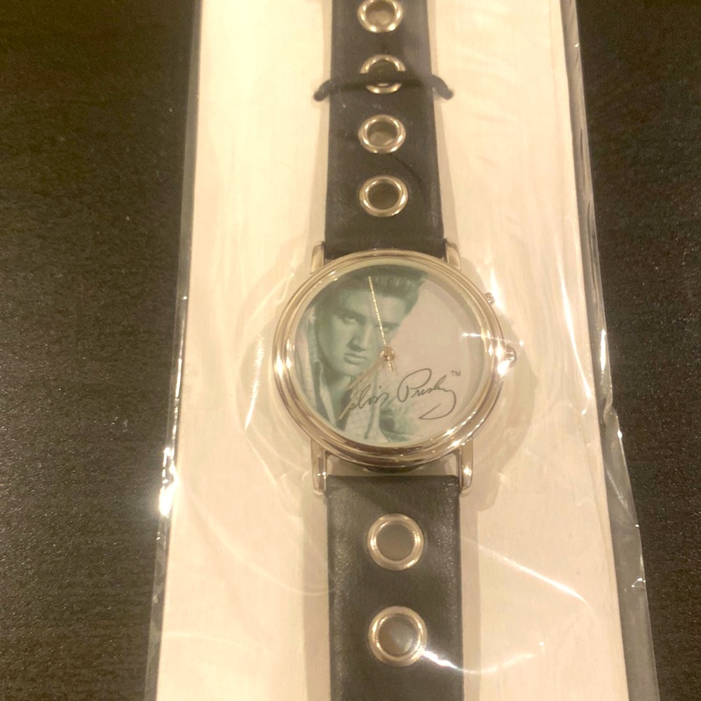 NWOT Retro Avon Elvis Watch